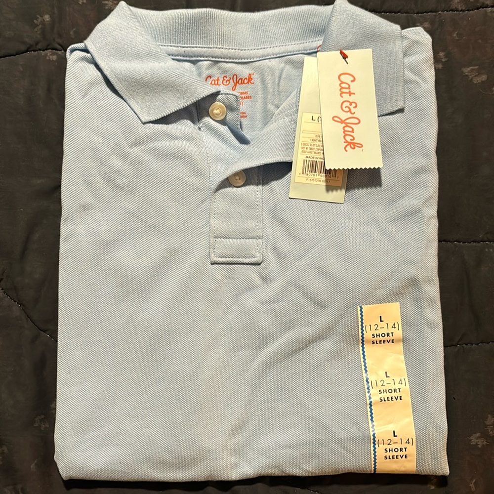 NWT Boys Cat&Jack short sleeve collar shirt, Light blue, size L (12/14)